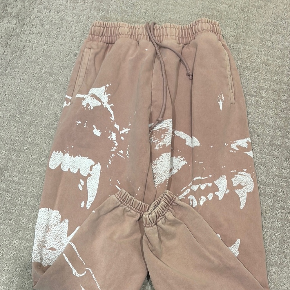 Graphic Beige Sweatpants